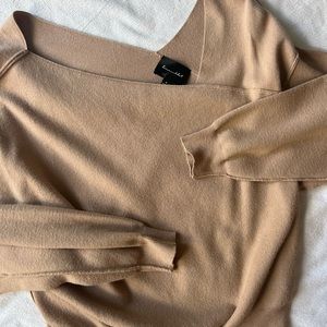 Line & Dot Asymmetrical Tan Off the shoulder light sweater top